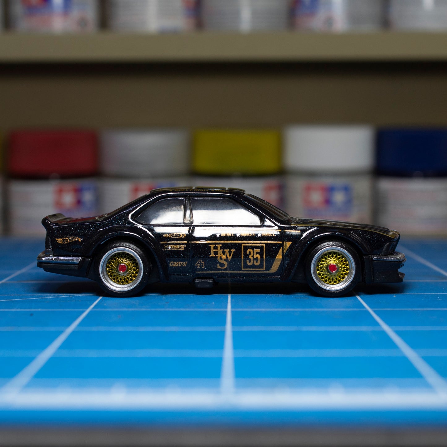 Low R. Modelo 1